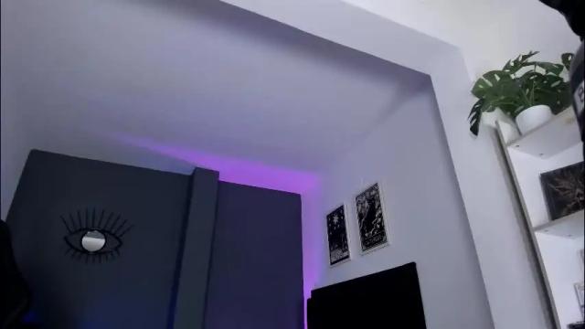 Image 2 of ravenwitch_ Stream on Chaturbate on 1 month ago