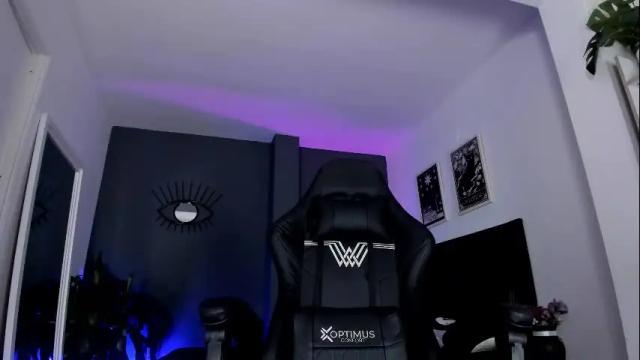 Image 7 of ravenwitch_ Stream on Chaturbate on 1 month ago