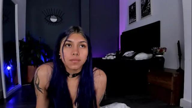 Image 7 of ravenwitch_ Stream on Chaturbate on 1 month ago