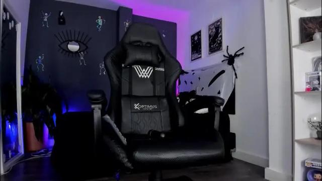 Thumbnail 1, ravenwitch_'s Stream at Chaturbate, 4 hours ago