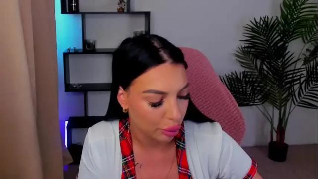 Image 2 of ravewithme9 Stream on Chaturbate on 26 days ago