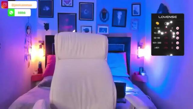 Image 6 of ravshana_kurkova Stream on Chaturbate on 13 months ago