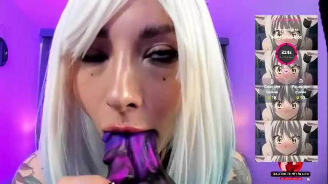Image 12 of ravshana_kurkova Stream on Chaturbate on 3 days ago