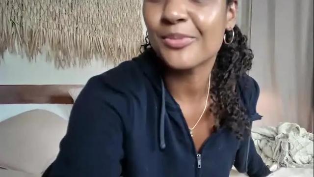 Image 12 of ravynrichards Stream on Chaturbate on 28 months ago