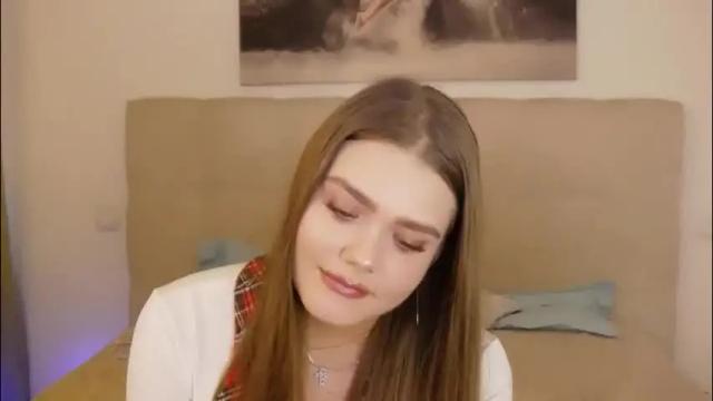 Image 3 of ray_arissa Stream on Chaturbate on 2 days ago