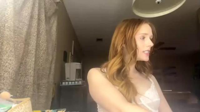Image 8 of rayofsunshine_21 Stream on Chaturbate on 16 months ago