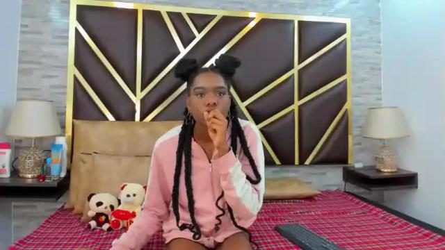 Image 4 of rayshellmartin Stream on Chaturbate on 19 months ago