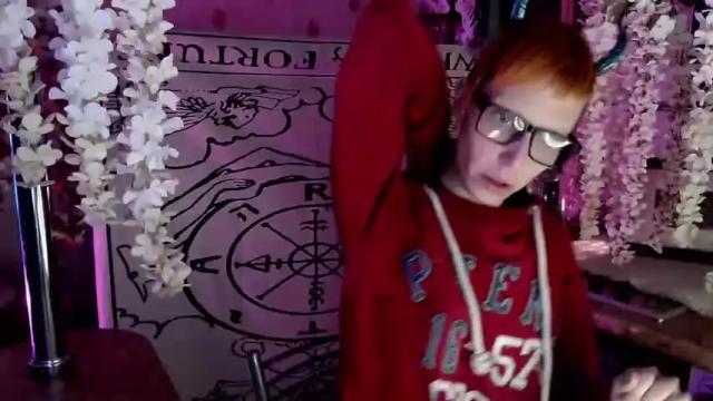 Image 4 of raziel_haze Stream on Chaturbate on 13 months ago
