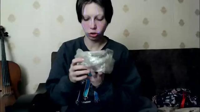 Image 2 of raziel_haze Stream on Chaturbate on 16 days ago