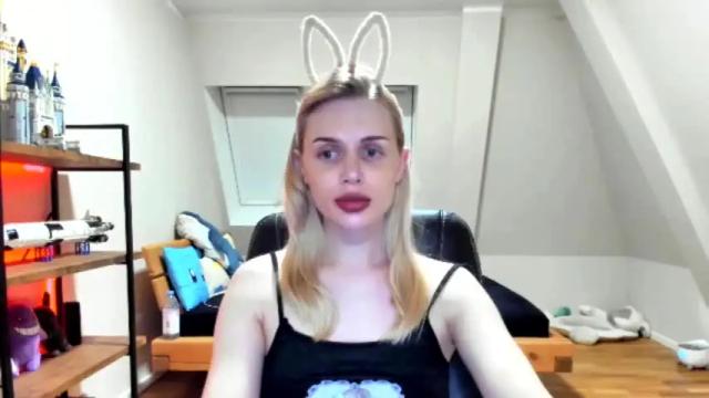 Image 4 of re_play Stream on Chaturbate on 17 months ago