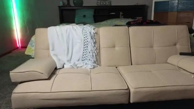 Thumbnail 3, reach4thepeach's Stream at Chaturbate, 14 months ago