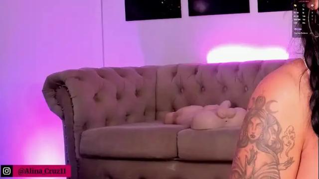 Image 12 of realalinacruz Stream on Chaturbate on 2 months ago