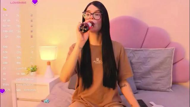 Thumbnail 3, realbadbxtch's Stream at Chaturbate, 1 month ago