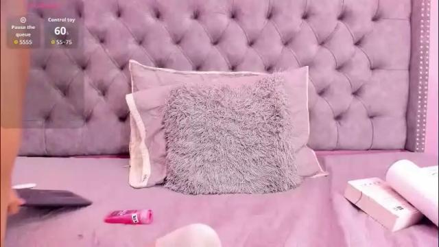 Image 8 of realbadbxtch Stream on Chaturbate on 1 day ago