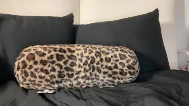 Image 10 of realjadebri Stream on Chaturbate on 24 days ago