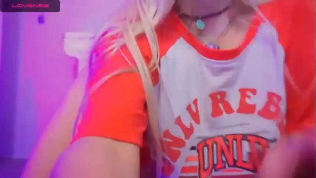 Image 11 of reallilygrace Stream on Chaturbate on 6 months ago