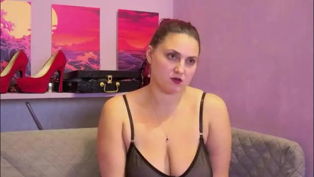 Image 12 of realsweet_goddess Stream on Chaturbate on 1 month ago