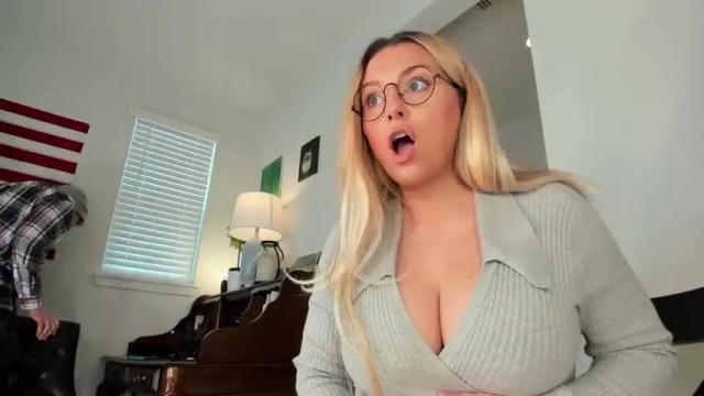 Image 10 of realtoxxxmaria Stream on Chaturbate on 10 days ago