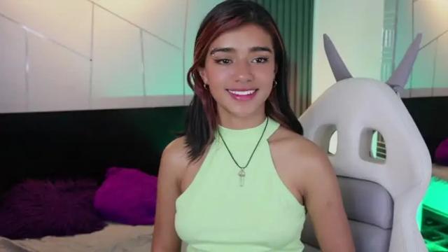 Image 2 of rebeca_cortez Stream on Chaturbate on 14 months ago