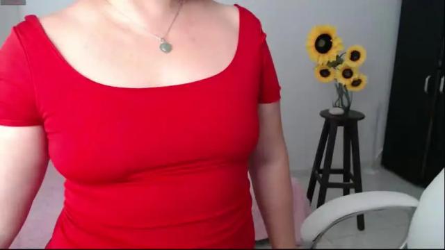 Image 3 of rebeca_milf Stream on Chaturbate on 1 month ago