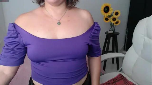 Thumbnail 2, rebeca_milf's Stream at Chaturbate, 1 month ago