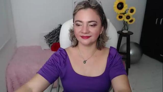 Thumbnail 1, rebeca_milf's Stream at Chaturbate, 13 days ago