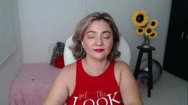 Image 6 of rebeca_milf Stream on Chaturbate on 10 days ago