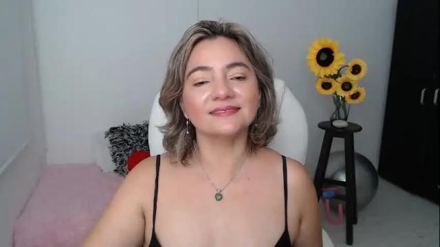 Thumbnail 3, rebeca_milf's Stream at Chaturbate, 4 days ago