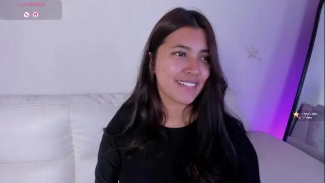 Image 6 of rebeca_williams_ Stream on Chaturbate on 1 month ago