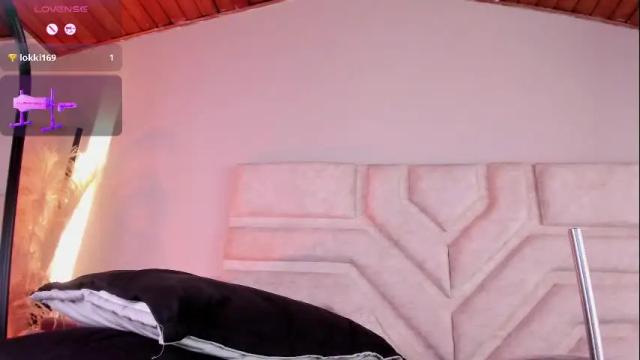 Image 7 of rebeca_williams_ Stream on Chaturbate on 9 days ago