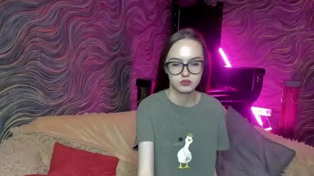 Image 6 of rebecca__wilson Stream on Chaturbate on 18 months ago
