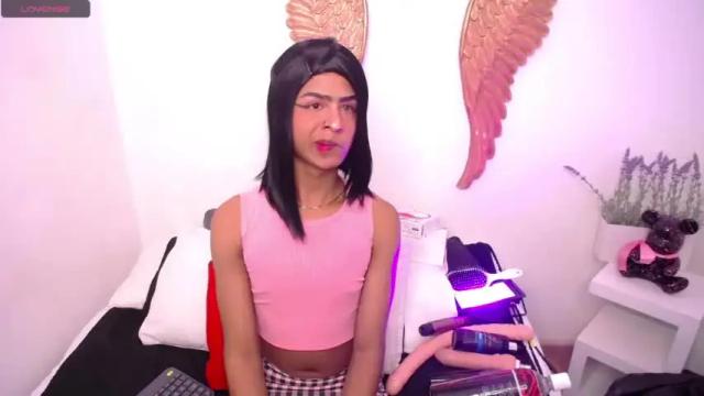 Image 3 of rebecca_adad_ Stream on Chaturbate on 19 months ago