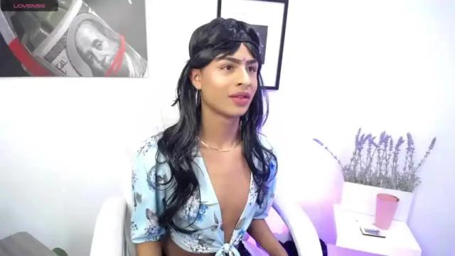 Image 3 of rebecca_adad_ Stream on Chaturbate on 19 months ago
