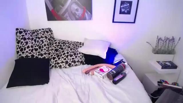 Image 3 of rebecca_adad_ Stream on Chaturbate on 19 months ago