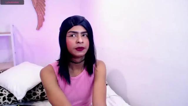 Image 4 of rebecca_adad_ Stream on Chaturbate on 19 months ago