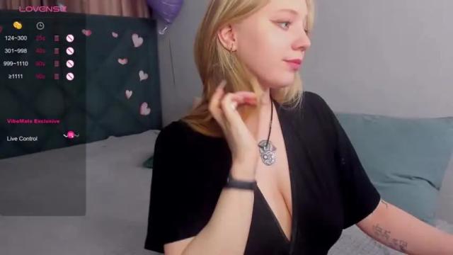 Thumbnail 3, rebecca_aster's Stream at Chaturbate, 15 months ago