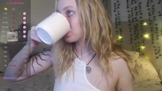Thumbnail 1, rebecca_aster's Stream at Chaturbate, 13 months ago
