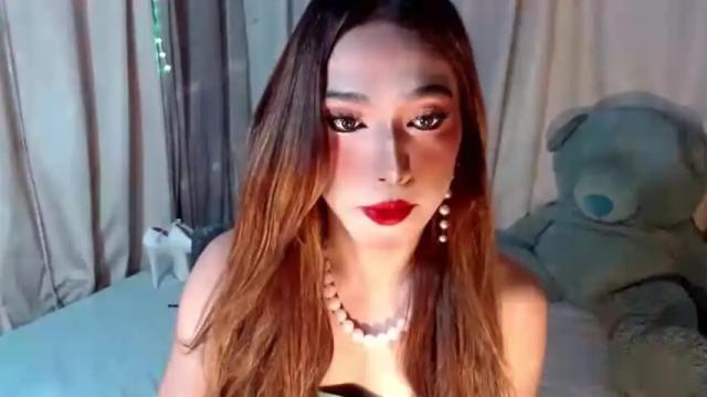 Image 10 of rebecca_desire Stream on Chaturbate on 17 months ago