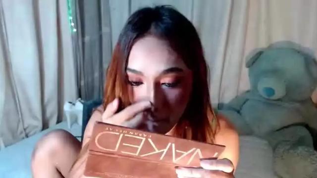 Image 8 of rebecca_desire Stream on Chaturbate on 17 months ago