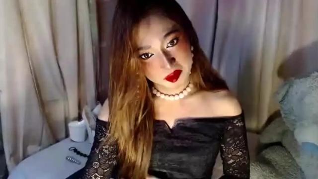 Image 10 of rebecca_desire Stream on Chaturbate on 8 months ago