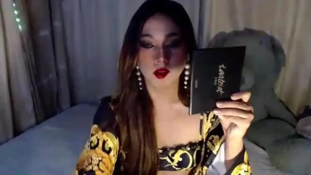 Image 3 of rebecca_desire Stream on Chaturbate on 17 months ago