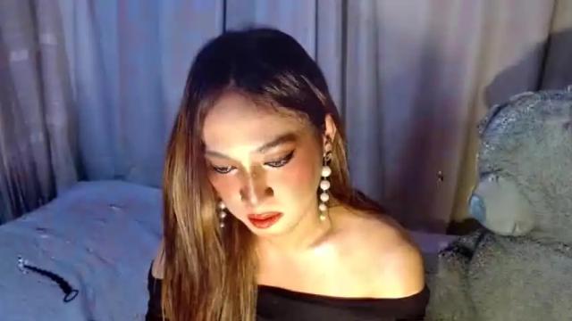 Image 9 of rebecca_desire Stream on Chaturbate on 7 months ago