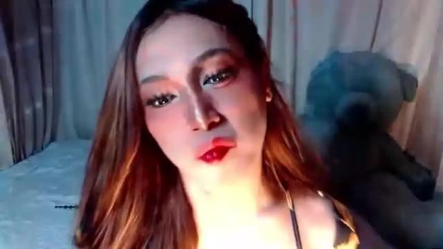 Image 8 of rebecca_desire Stream on Chaturbate on 16 months ago
