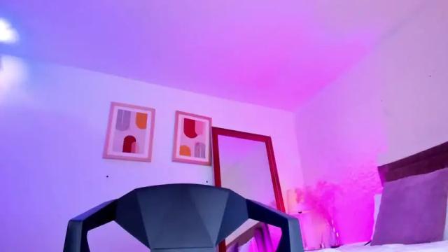Image 7 of rebecca_fontaine Stream on Chaturbate on 15 months ago