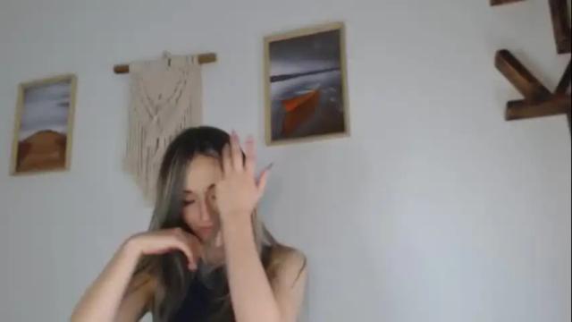 Image 3 of rebecca_johonsonn Stream on Chaturbate on 21 months ago