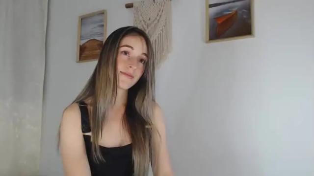 Image 3 of rebecca_johonsonn Stream on Chaturbate on 21 months ago