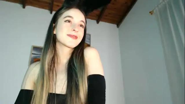 Image 2 of rebecca_johonsonn Stream on Chaturbate on 3 months ago