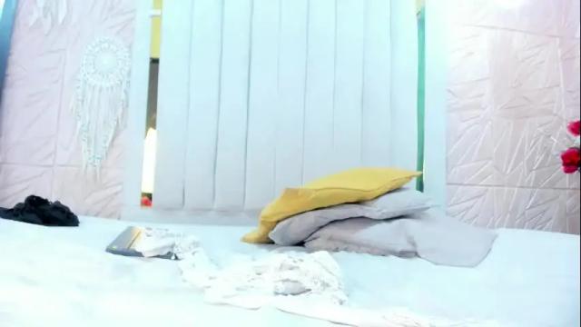 Image 7 of rebecca_mitchell Stream on Chaturbate on 1 month ago