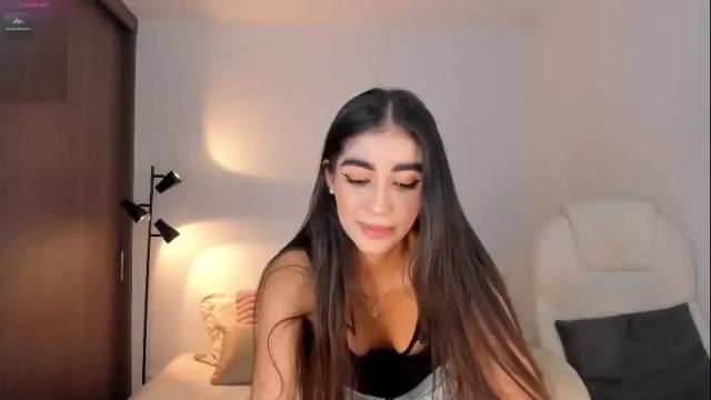Image 2 of rebeccabaxter Stream on Chaturbate on 5 days ago