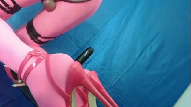 Image 6 of rebeccalachaude Stream on Chaturbate on 1 month ago